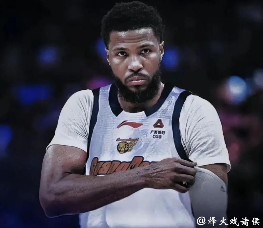 健身网红女友生日，马利克·比斯利深情表白，或将加盟CBA成为顶级外援